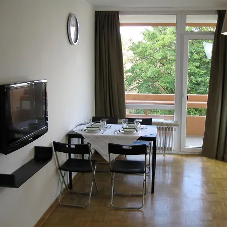 Alexa Ferienwohnung *